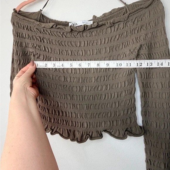 Zara Olive Green Smocked Crop Top – Long Sleeve – Size M - Picture 11 of 17